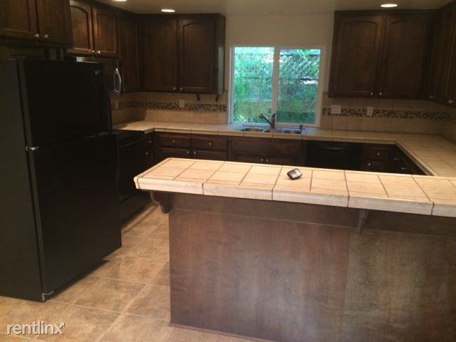 19704 Murphy Rd - Photo 3 of 14