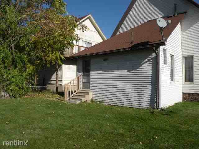 213 N Saginaw St - Photo 2 of 13