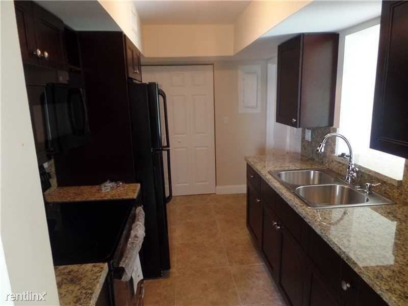 7002 NW 80th Ct - Photo 3 of 5