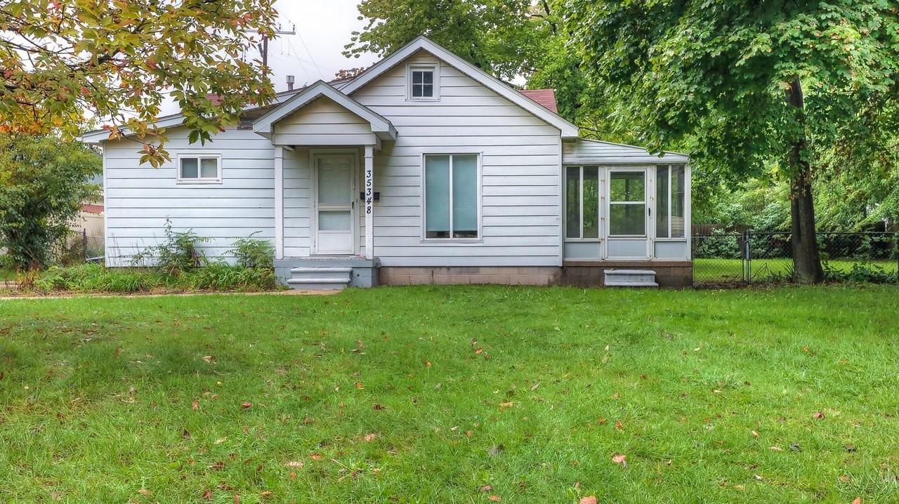 35348 Sheffield Street - Photo 2 of 18