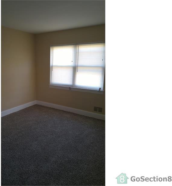 4013 Duvall Ave - Photo 3 of 4