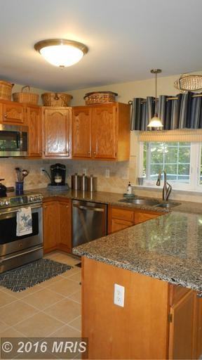 1166 Amber Way - Photo 2 of 27