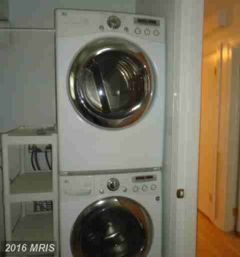 3642 6th St - Photo 3 of 6