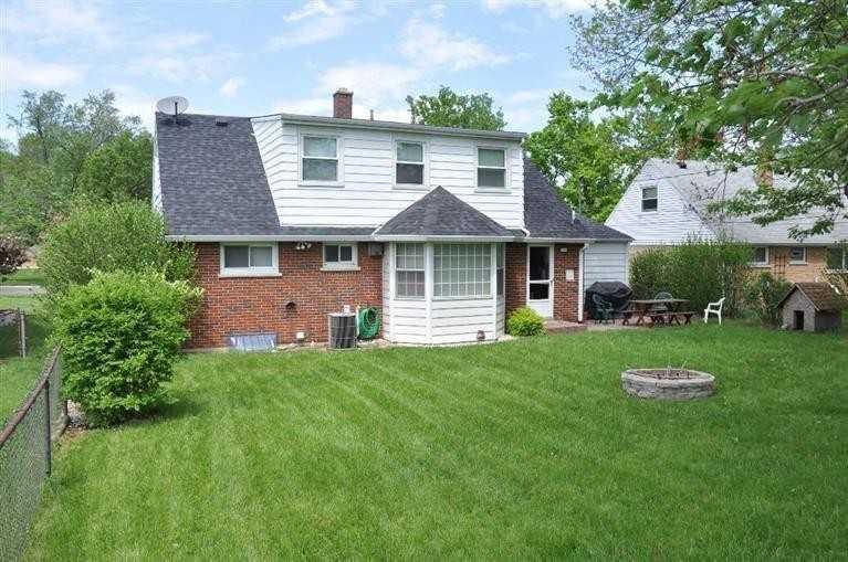 21 Hadley Rd - Photo 2 of 14