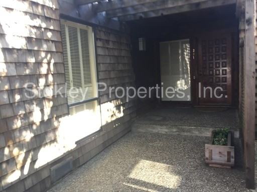 201 Village Gate Rd - Photo 3 of 21