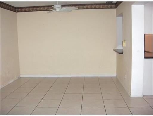 8005 NW 100th Terrace - Photo 3 of 8