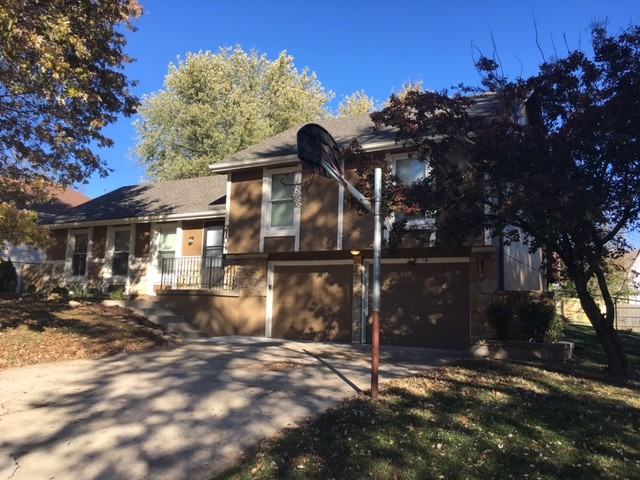 2104 NW 9 St - Photo 2 of 23