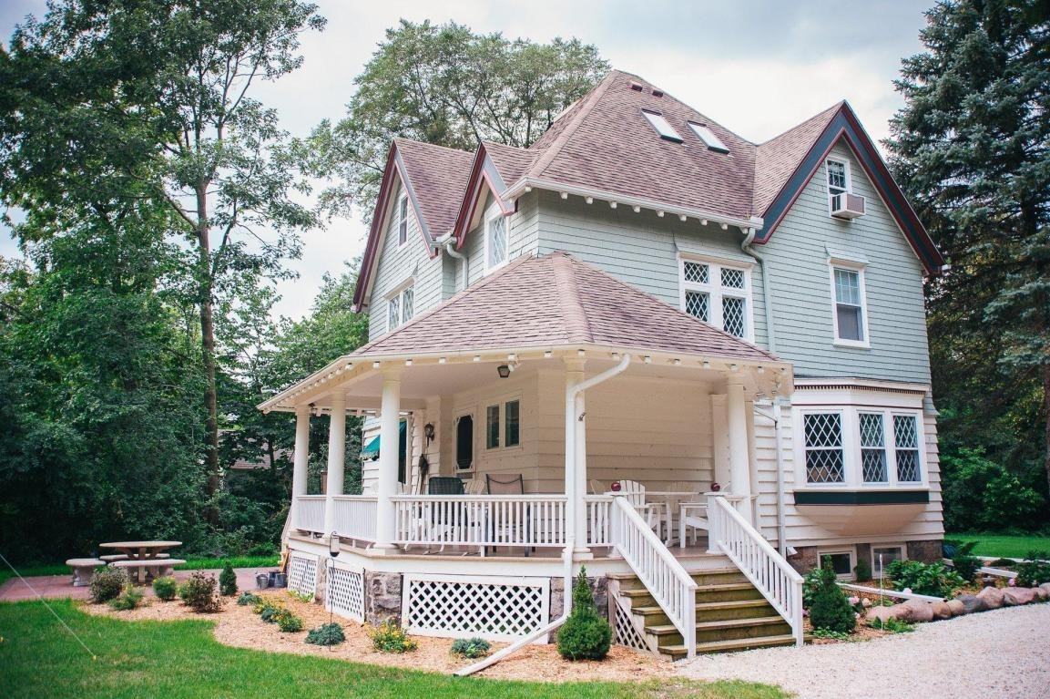 2950 N Interlaken Dr - Photo 3 of 24