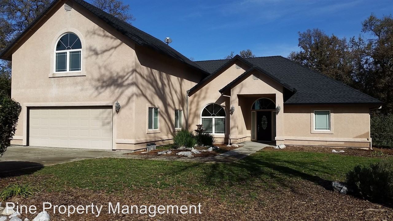 22140 Calistoga Way - Photo 2 of 20