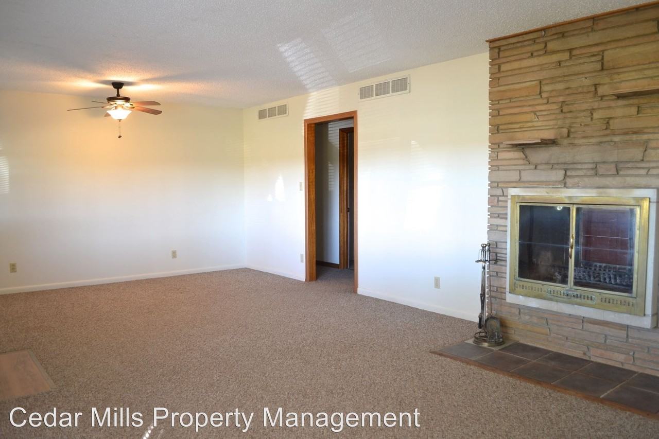 5210 S Webb Rd - Photo 3 of 13