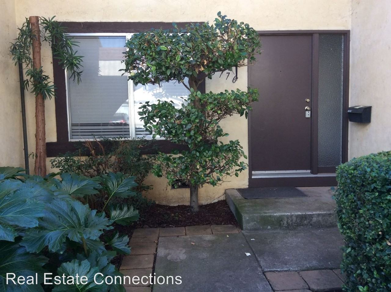 3776 Woodleaf Ct - Photo 3 of 6