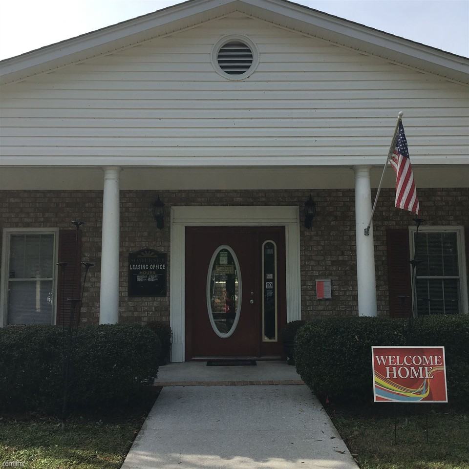 Somerset Apartments - Photo 2 of 5