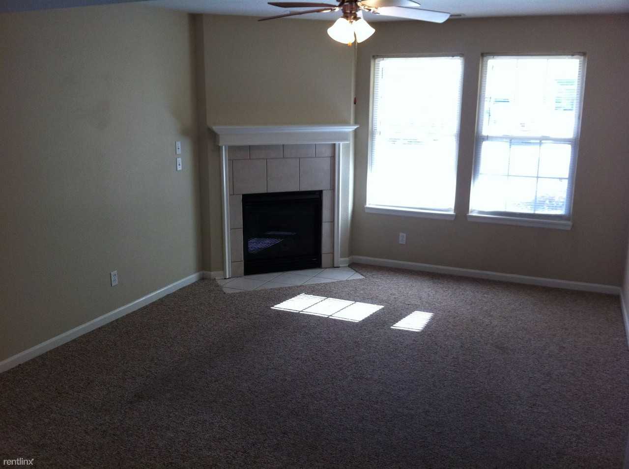 16045-16051 Prairie Way - Photo 3 of 4