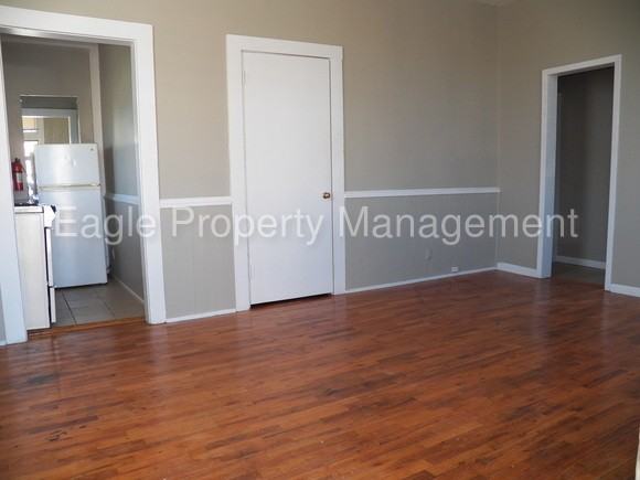 824 3rd Ave SE - Photo 2 of 4