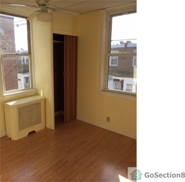 868 Brill St - Photo 3 of 16