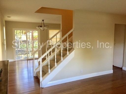 1306 Cape Cod Way - Photo 3 of 13