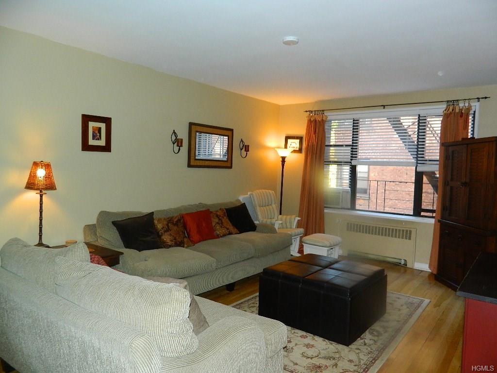 10 N Broadway - Photo 2 of 15