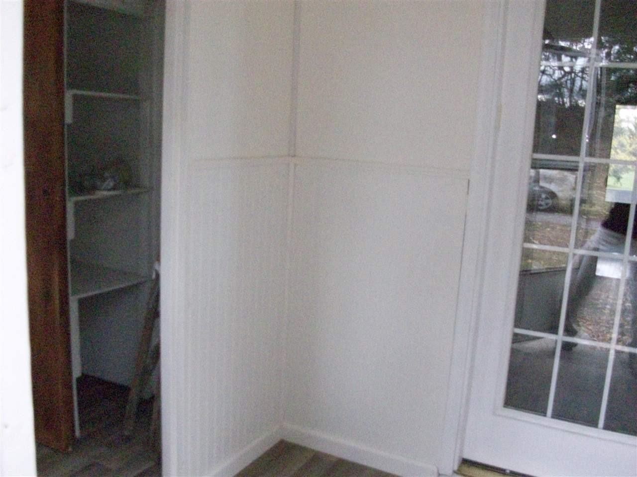 333 Old Niskayuna Rd - Photo 3 of 24