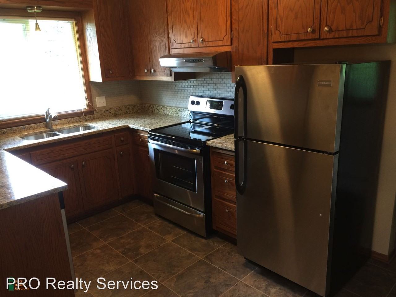 4240 Valley View Rd - Photo 3 of 9