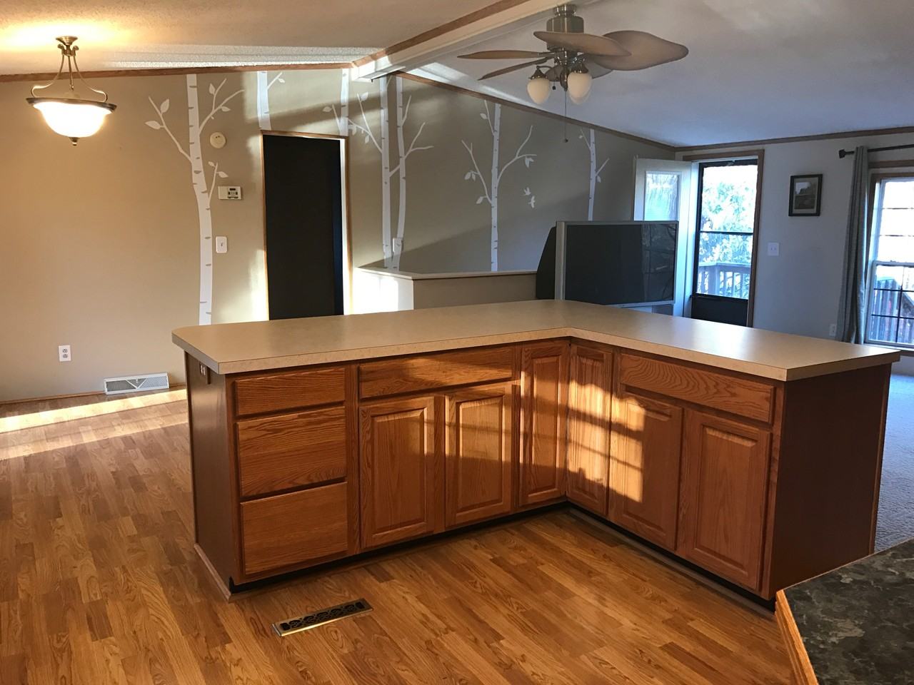 3406 36th St - Photo 3 of 10