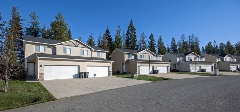 562 Lupine St - Photo 2 of 7