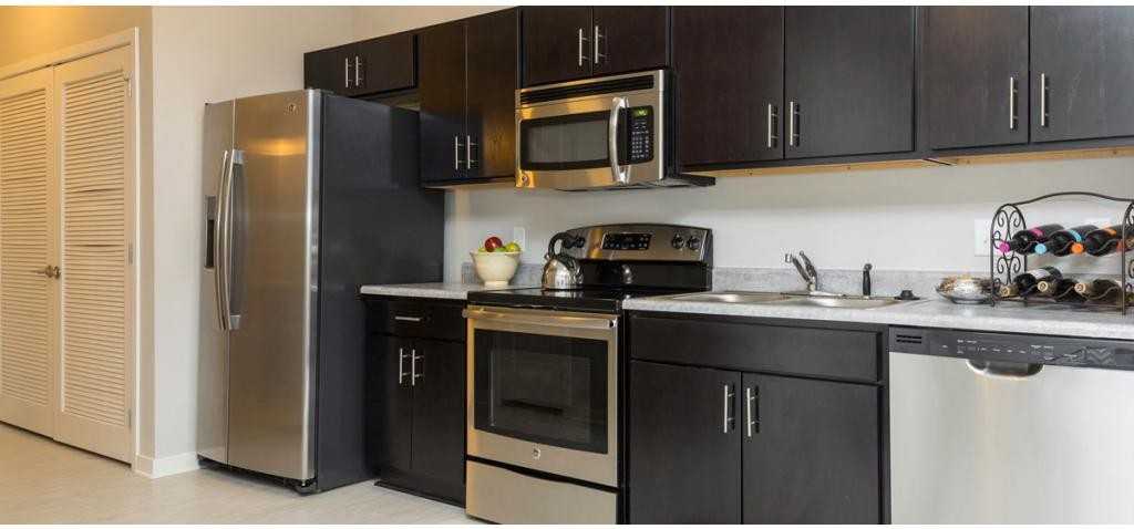 Cityville on 9th - Photo 3 of 14