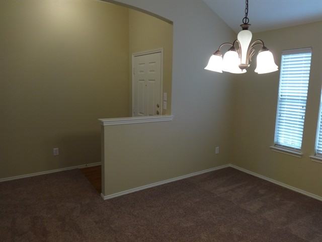 1349 Illinois Ave - Photo 2 of 10