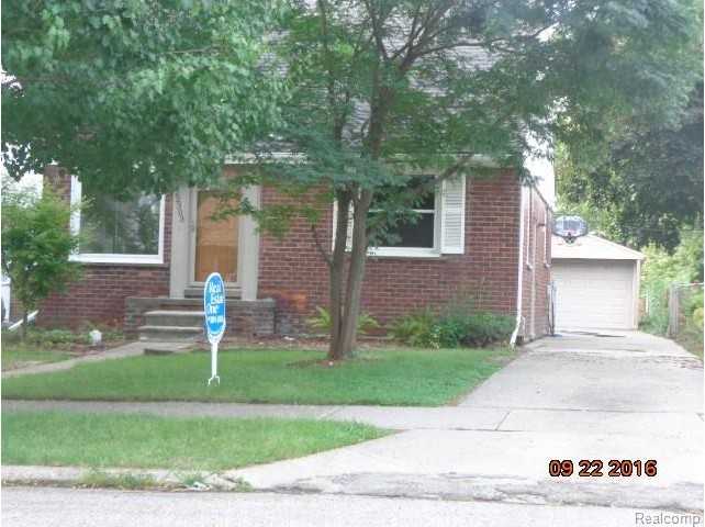 22303 Cleveland St - Photo 3 of 27