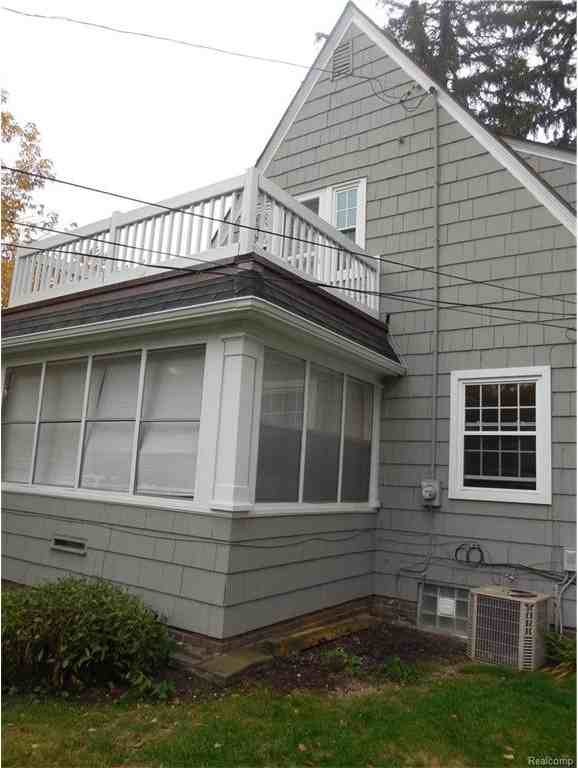 632 Oakland Ave - Photo 2 of 18