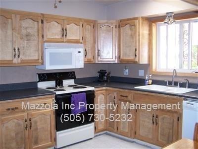 215 John Glen Ave - Photo 2 of 11