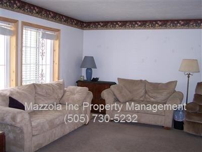 215 John Glen Ave - Photo 3 of 11