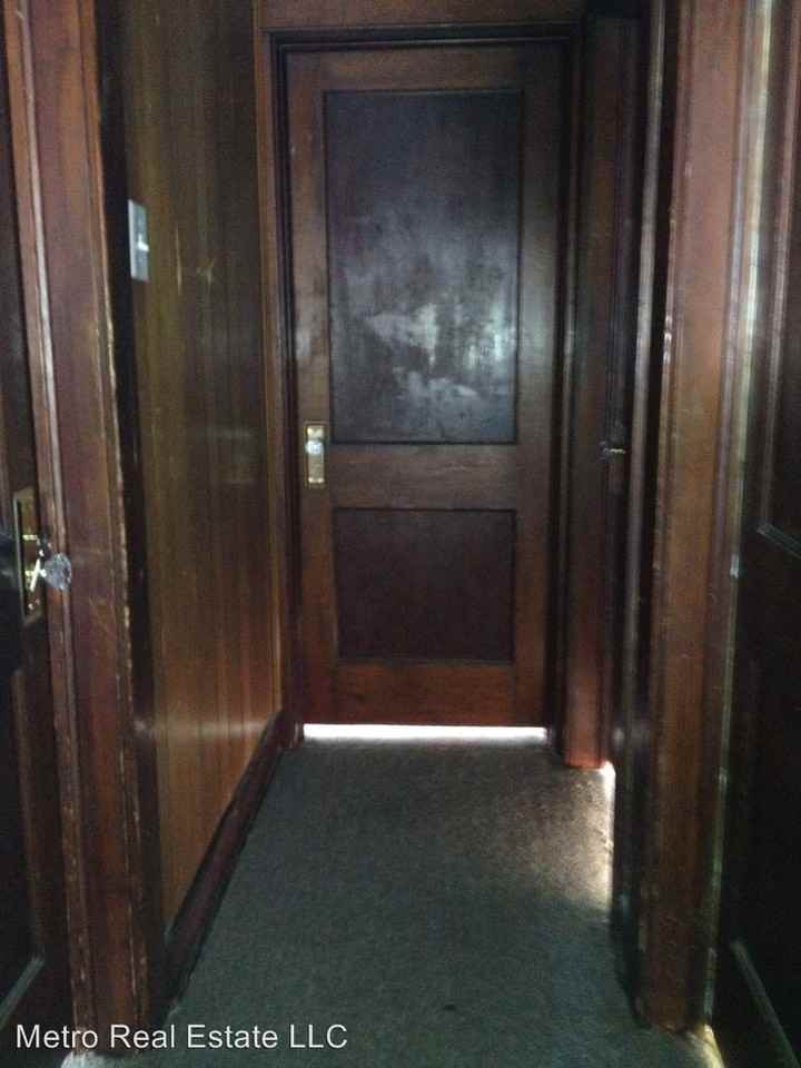 2750 Abbott St - Photo 2 of 16