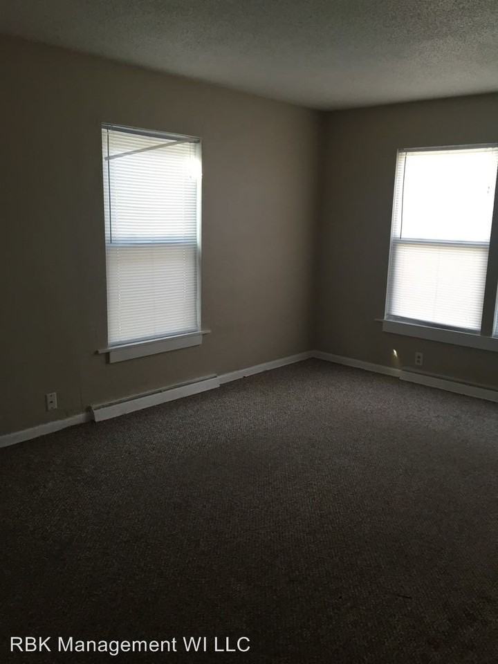 3926 N 40th St - Photo 2 of 10