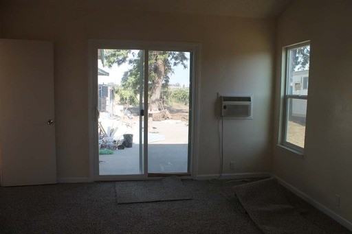 8665 W Ashlan Ave - Photo 3 of 11