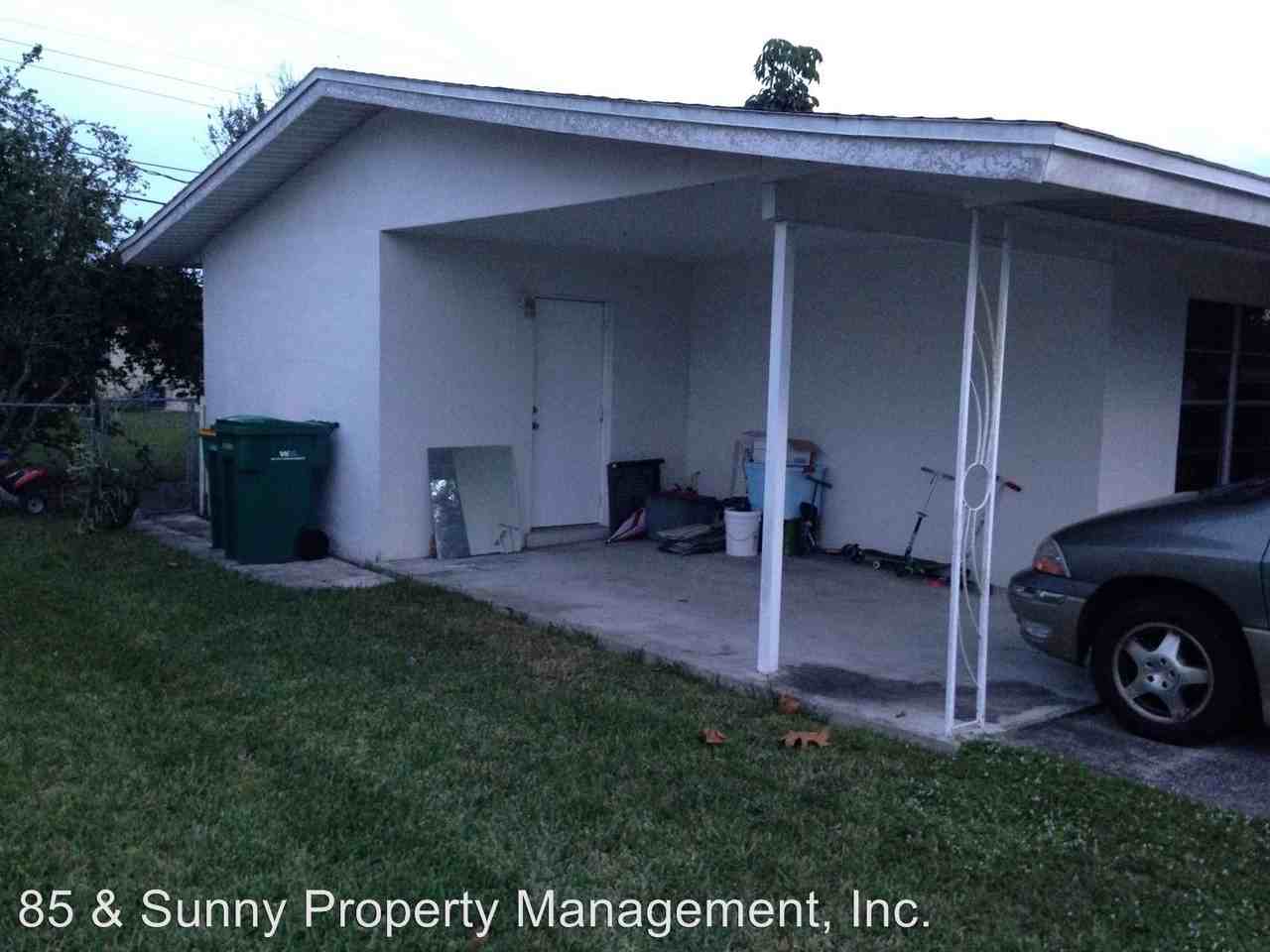 583 Comanche Ave - Photo 2 of 6