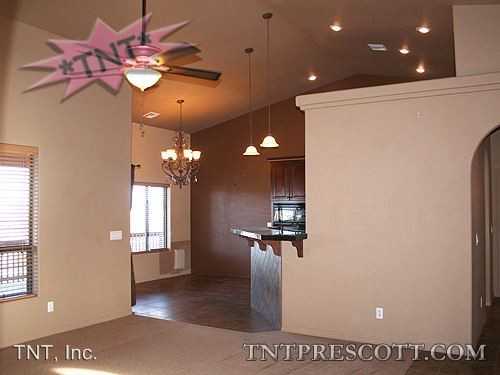 70 S Desert Hills Trail - Photo 3 of 29