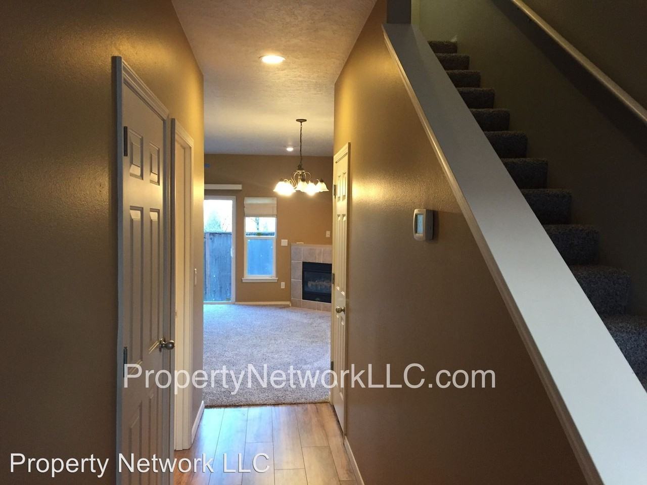 544 NE Anderson Rd - Photo 2 of 14