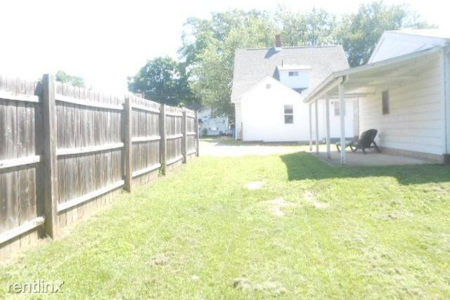 340 W Orleans St - Photo 2 of 10