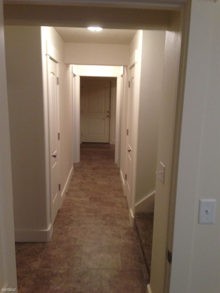 774-798 Adams Dr - Photo 3 of 10