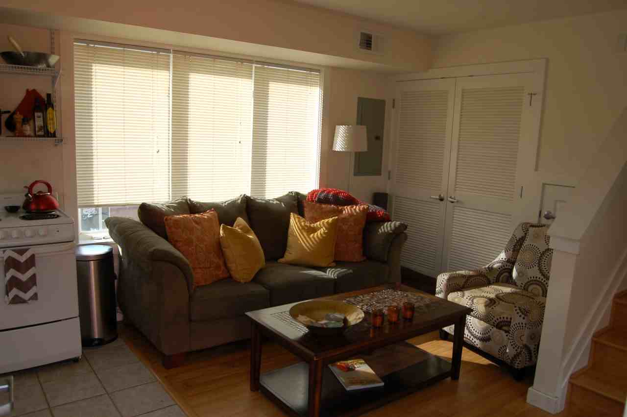 3237 Carbon Place - Photo 3 of 8