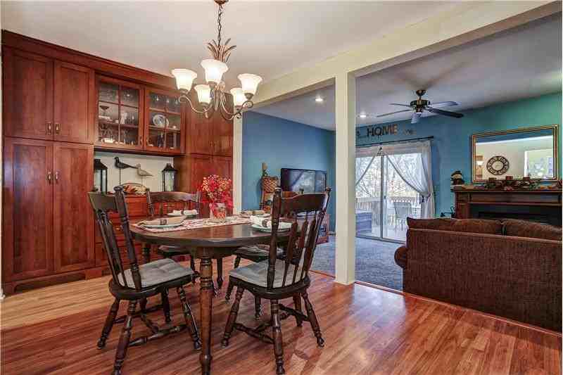 17 Chetwood Ct - Photo 3 of 20