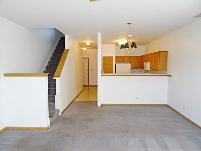 1294 Brookdale Dr - Photo 3 of 8