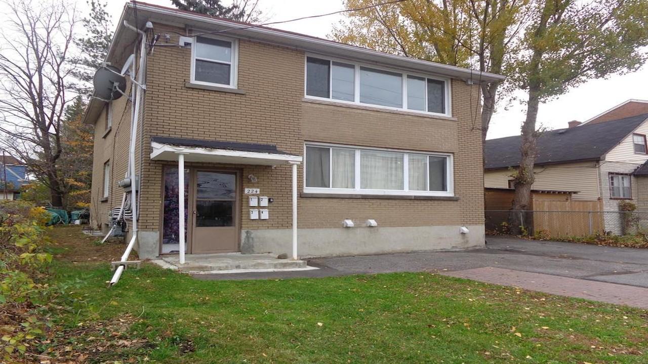 Complete Guide To Renting Out A House Daveramsey Com