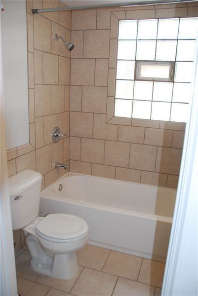 215 W Mirre St - Photo 3 of 8