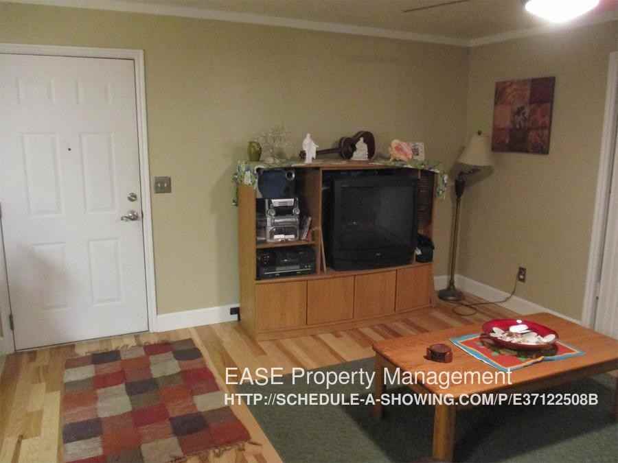 1247 W 1520 N - Photo 3 of 14