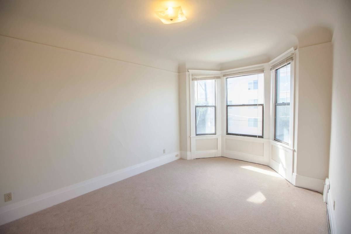 2224 Mason Street - Photo 3 of 10