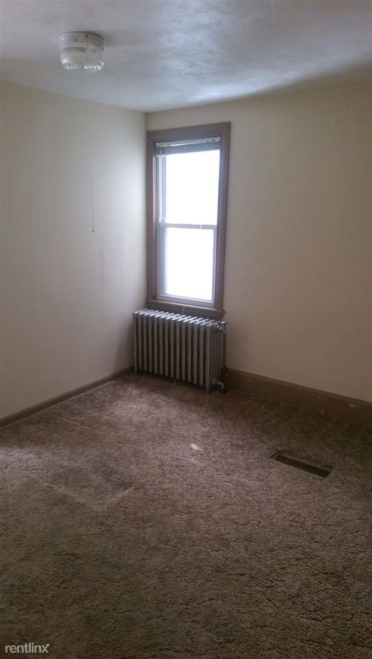 52-20 N 2nd St - Photo 2 of 7