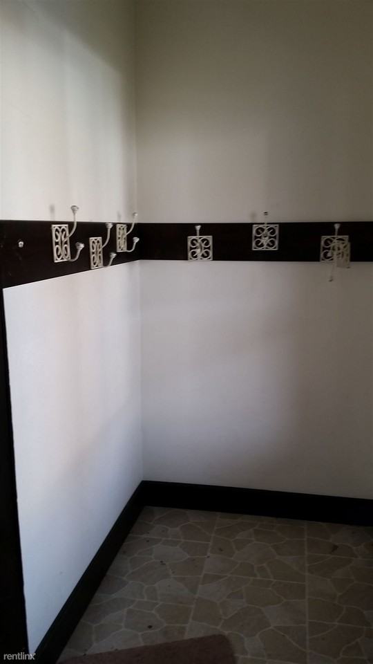 103 Meany St - Photo 3 of 22