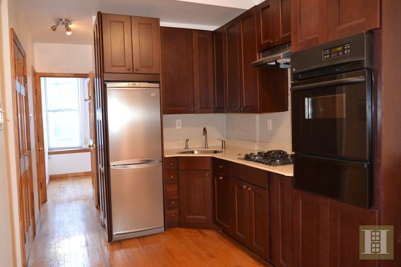 639 President St #2R