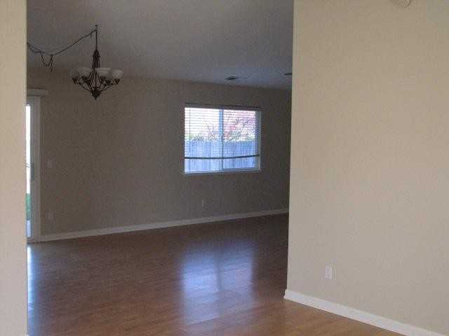 4412 Hickory Ave - Photo 2 of 12